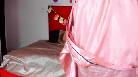 Snapshot of lilibetweber chatting on April 7, 12:05 pm Lilibet online show from April 7, 12:05 pm