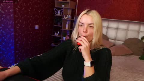 Lilie online show from February 5, 11:17 pm