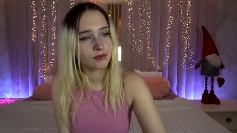 Snapshot of lilielfie chatting on January 10, 12:18 pm lilielfie online show from January 10, 12:18 pm