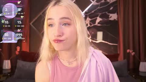 Snapshot of lilielfie chatting on March 9, 10:47 pm lilielfie online show from March 9, 10:47 pm