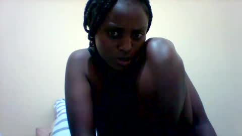 Snapshot of liligal chatting on May 15, 8:27 pm liligal online show from May 15, 8:27 pm