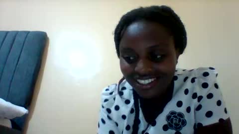 Snapshot of liligal chatting on May 26, 6:59 pm liligal online show from May 26, 6:59 pm