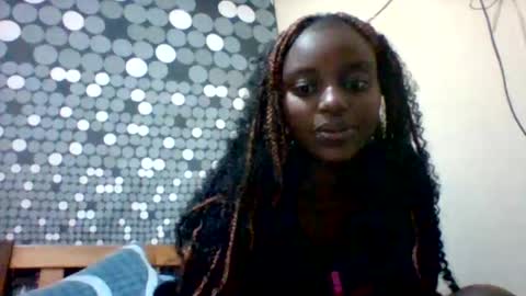Snapshot of liligal chatting on June 10, 4:45 am liligal online show from June 10, 4:45 am