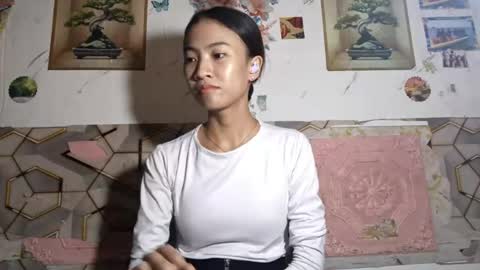 Evelyn online show from May 28, 4:59 pm
