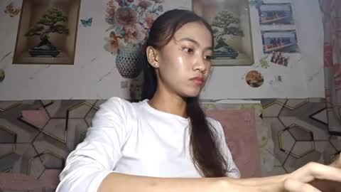 Evelyn online show from May 31, 4:03 pm
