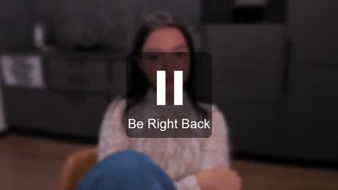 Snapshot of lililaluna chatting on December 6, 4:38 pm ... online show from December 6, 4:38 pm