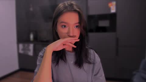 Snapshot of lililaluna chatting on December 6, 7:56 pm ... online show from December 6, 7:56 pm