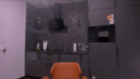 Snapshot of lililaluna chatting on December 11, 1:17 pm ... online show from December 11, 1:17 pm