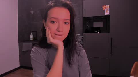 Snapshot of lililaluna chatting on December 14, 3:04 pm ... online show from December 14, 3:04 pm