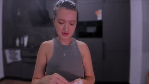 Snapshot of lililaluna chatting on December 28, 9:40 pm ... online show from December 28, 9:40 pm