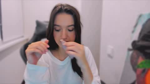 Snapshot of lililaluna chatting on January 14, 3:36 pm ... online show from January 14, 3:36 pm