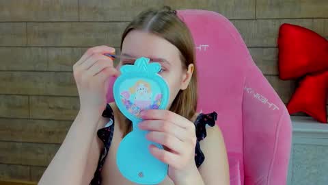 LiliLinn online show from February 24, 4:43 am