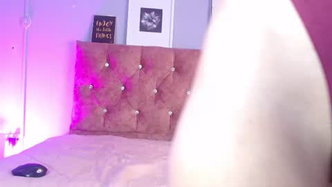 Snapshot of lilirousee chatting on July 2, 7:09 pm lilirousee online show from July 2, 7:09 pm