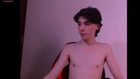 Snapshot of lilit233 chatting on February 9, 6:34 pm lilit233 online show from February 9, 6:34 pm