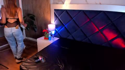 Snapshot of lilit_doll chatting on June 4, 11:38 am lilit online show from June 4, 11:38 am