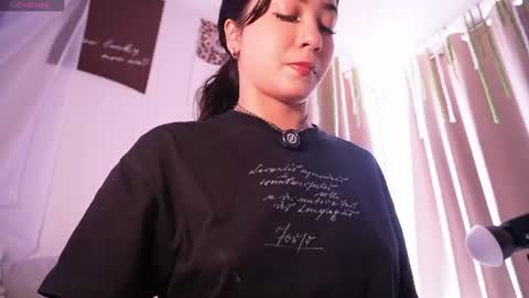 Snapshot of lilith__rosse chatting on July 13, 6:33 pm Lilith Rosse online show from July 13, 6:33 pm