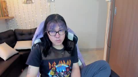 lilith  online show from April 11, 3:16 pm