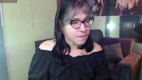 Snapshot of lilith_ayanami chatting on April 30, 11:38 am lilith online show from April 30, 11:38 am