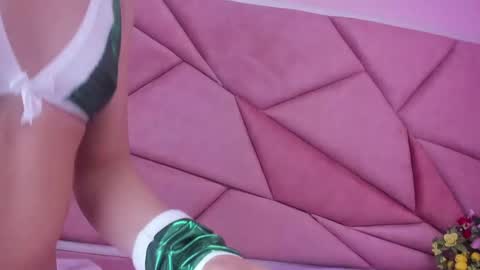 Snapshot of lilith_cooper20 chatting on December 1, 10:10 pm lilith cooper20 online show from December 1, 10:10 pm
