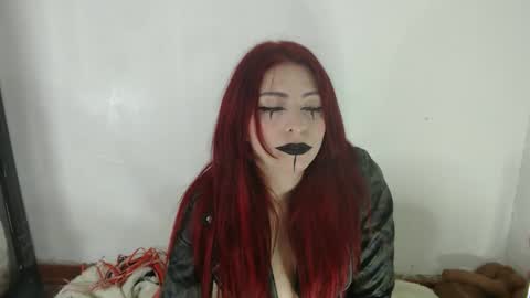 Snapshot of lilith_magenta chatting on April 5, 8:33 am Lilith Magenta online show from April 5, 8:33 am
