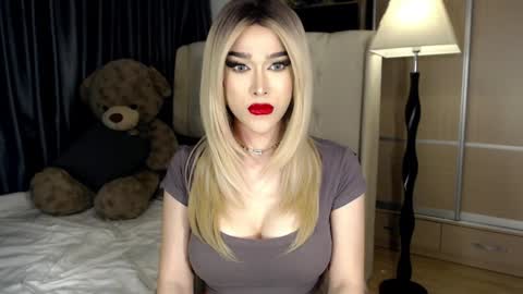 Snapshot of lilith_mazikeen69 chatting on December 10, 2:27 am QUEEN LILITH BORBON online show from December 10, 2:27 am