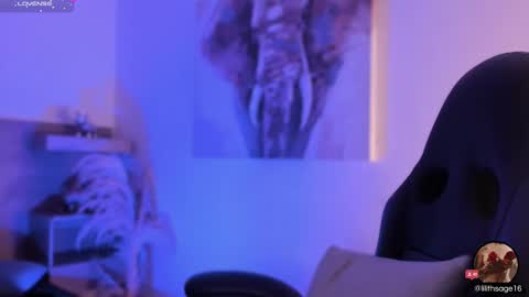 lilith_sage_ online show from February 21, 11:33 am