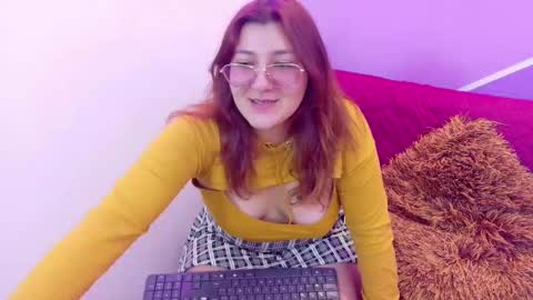 Snapshot of lilith_sm1th chatting on February 4, 8:25 pm Lilith Smith online show from February 4, 8:25 pm