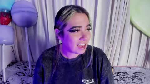 Snapshot of lilith_zenith20 chatting on February 9, 4:16 am Lilith online show from February 9, 4:16 am