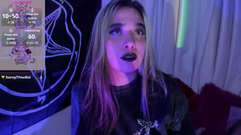 Snapshot of lilith_zenith20 chatting on February 27, 6:24 am Lilith online show from February 27, 6:24 am