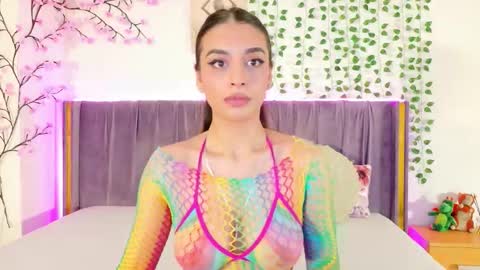 Snapshot of lilithcapri777 chatting on February 25, 10:47 am Lily online show from February 25, 10:47 am