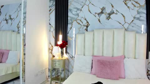 Snapshot of lilithmars69 chatting on November 21, 4:44 am Lilith online show from November 21, 4:44 am