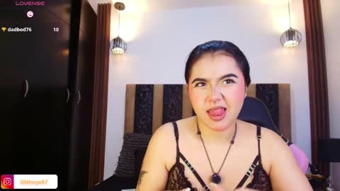 lilithnyx_x online show from May 23, 2:43 pm