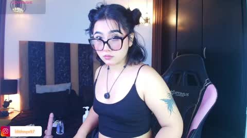 lilithnyx_x online show from May 27, 3:53 pm