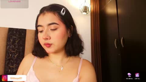 lilithnyx_x online show from May 29, 2:59 pm