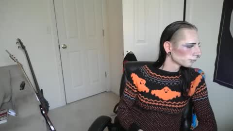 lilithqueen13 online show from September 11, 5:46 pm