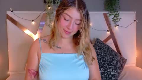 lilithsmith__ online show from January 8, 11:34 am