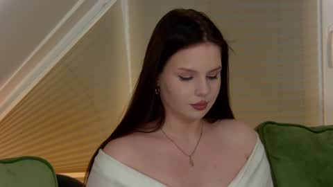 LiliyaStrawberry online show from December 1, 9:37 pm