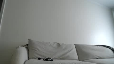 Jay  please help me reach 50 thumbs up online show from November 16, 8:25 pm