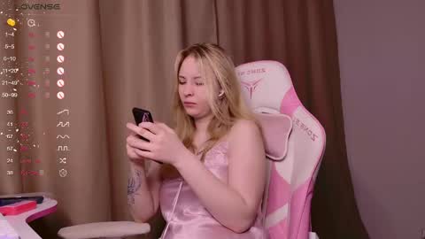 Melanie online show from May 29, 5:49 am