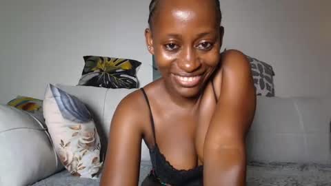 Snapshot of lilla54 chatting on May 25, 7:20 pm lilla54 online show from May 25, 7:20 pm