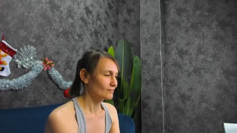 lillian_white1 online show from January 16, 11:04 am