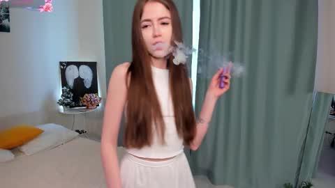 Snapshot of lillianperrys chatting on February 20, 12:38 pm Lily online show from February 20, 12:38 pm