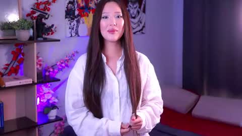 lillie_sun online show from June 17, 2:29 pm