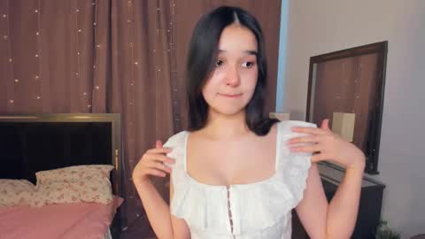 Celina Lillie online show from March 5, 8:32 am