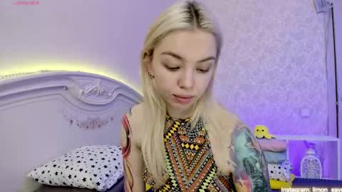 LilliMoore online show from February 12, 11:51 pm