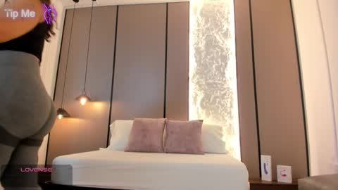 Snapshot of lilly_ass chatting on January 14, 12:11 pm L I L L Y online show from January 14, 12:11 pm