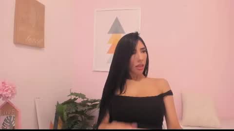 Snapshot of lilly_denson8 chatting on July 22, 3:26 pm Sweety Lilly Love online show from July 22, 3:26 pm