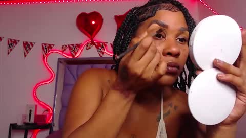 Queen Qos.  online show from September 15, 9:26 pm