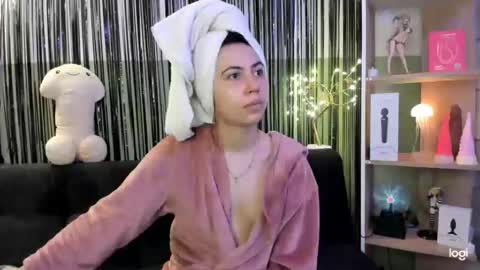 lilly_sweet02 online show from March 31, 12:34 am