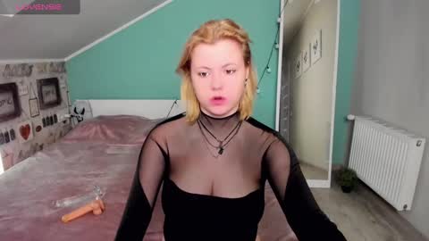 Lilly Depp online show from January 6, 10:57 am